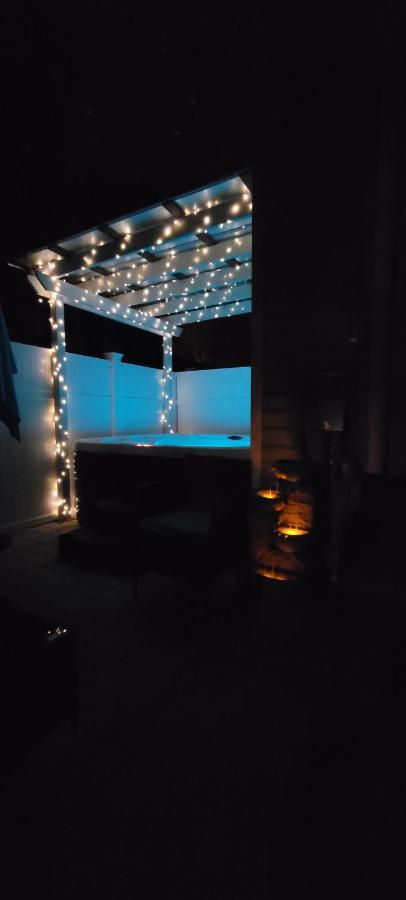 Hot Tub- 80'S Arcade- Pool Table- Historic Downtown- 7 Car Parking Villa St. Augustine Exterior photo